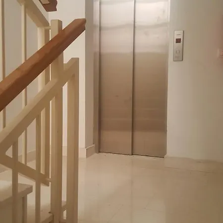 Apartman *